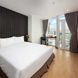 Agnes Hotel